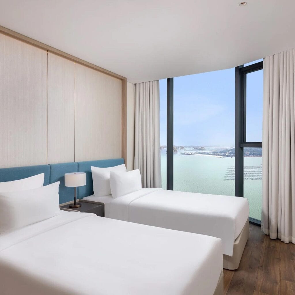 Best bay view hotel Ha Long