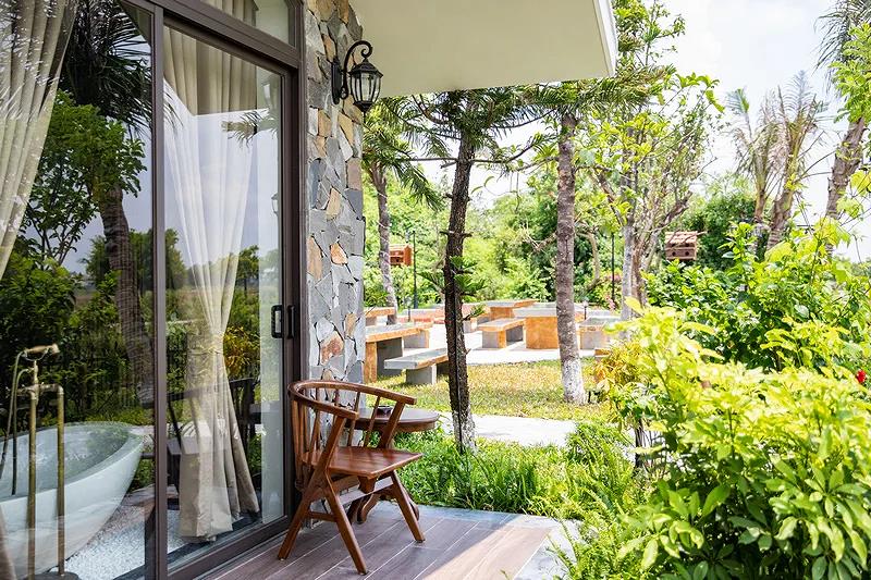 Bái Đính Riverside Resort & Spa