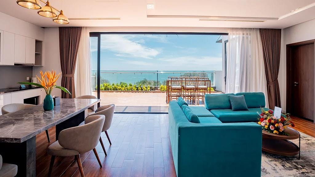 Luxury Beachfront Resort Ho Tram