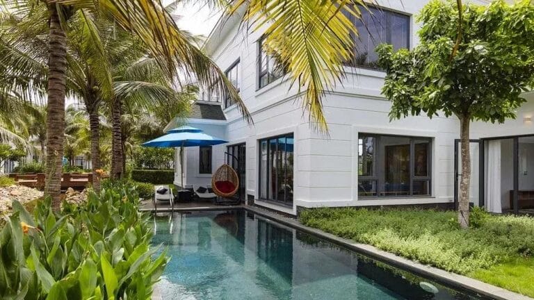Beachfront Villas Ho Tram