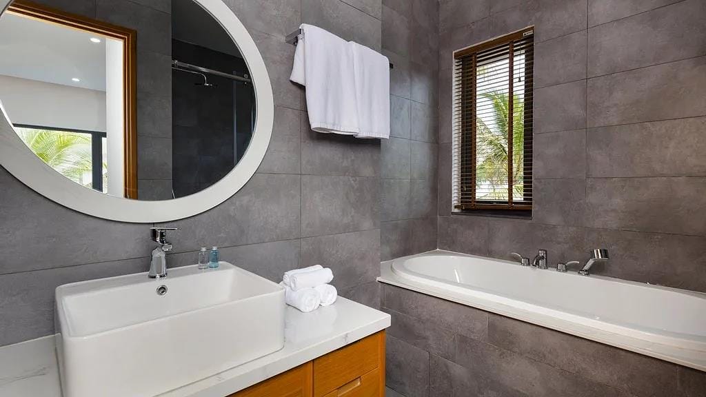 Beachfront Villas Ho Tram