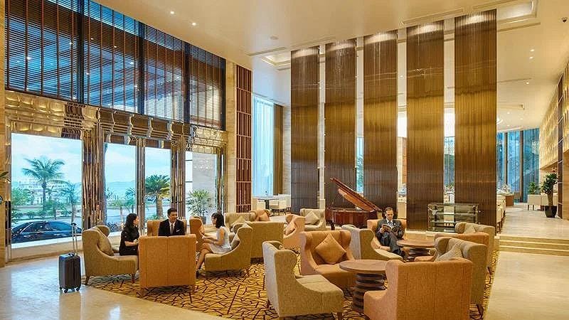 Luxury hotel in Ha Long Bay