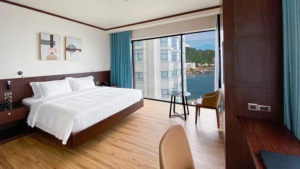 5-star hotel Bai Chay