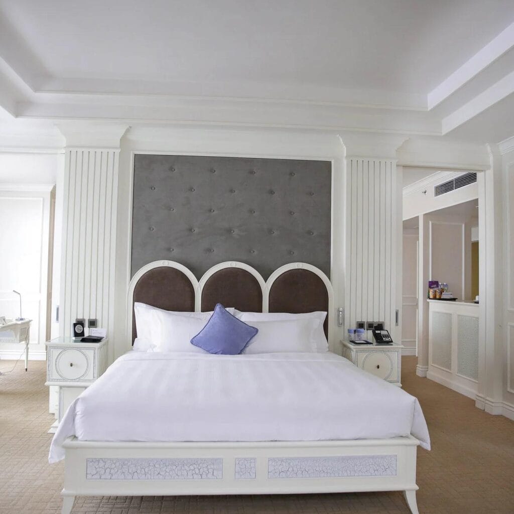 Wyndham Legend Ha Long Grand suite 6