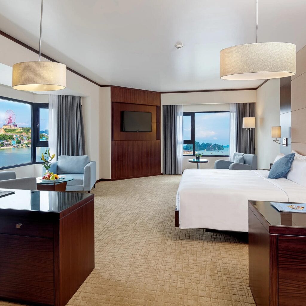 Best view hotel Ha Long