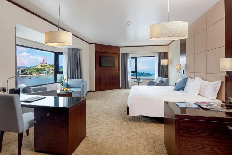 Best view hotel Ha Long