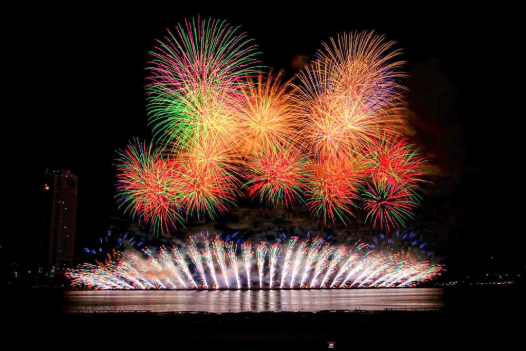 Seating map of the Danang International Fireworks Festival grandstand on Tran Hung Dao Street.